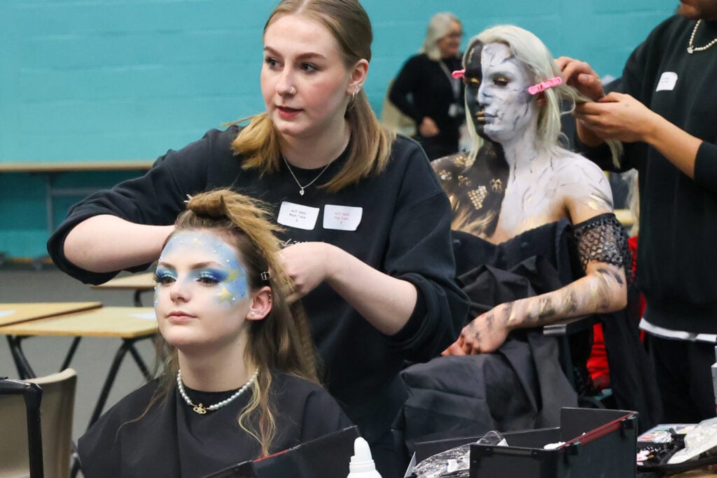 Hair and Media Make Up
