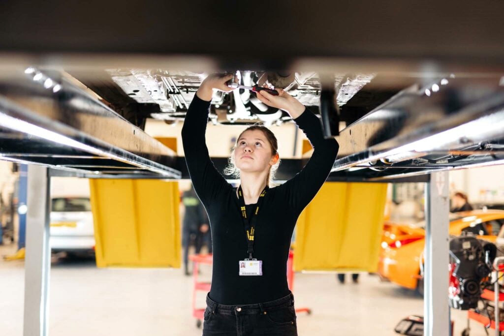 Light Vehicle Maintenance and Repair Principles Technical Diploma Level